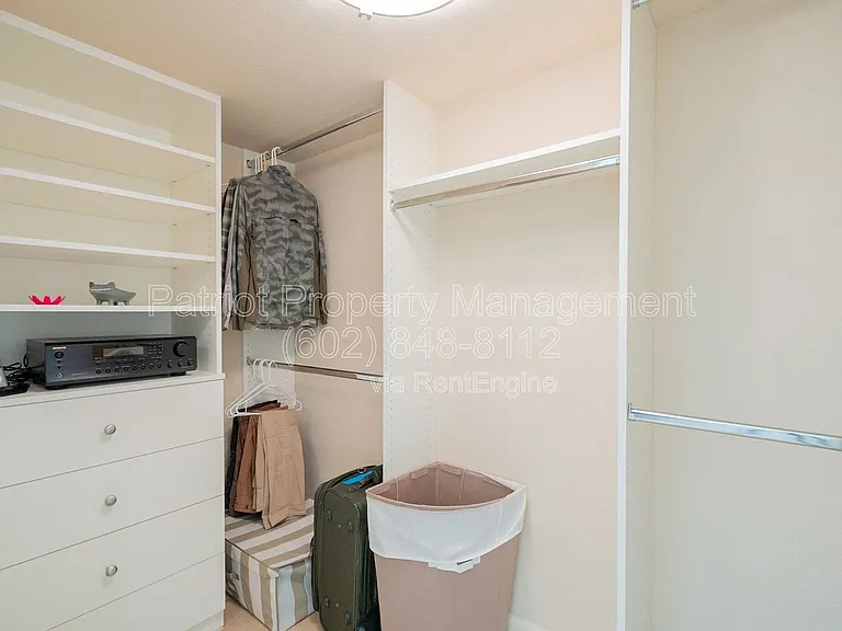 10640 E Vogel Ave — Photo 28