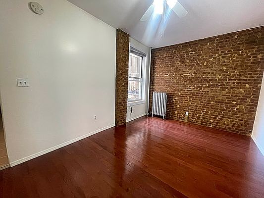 1st image of 24-27 Steinway St #5