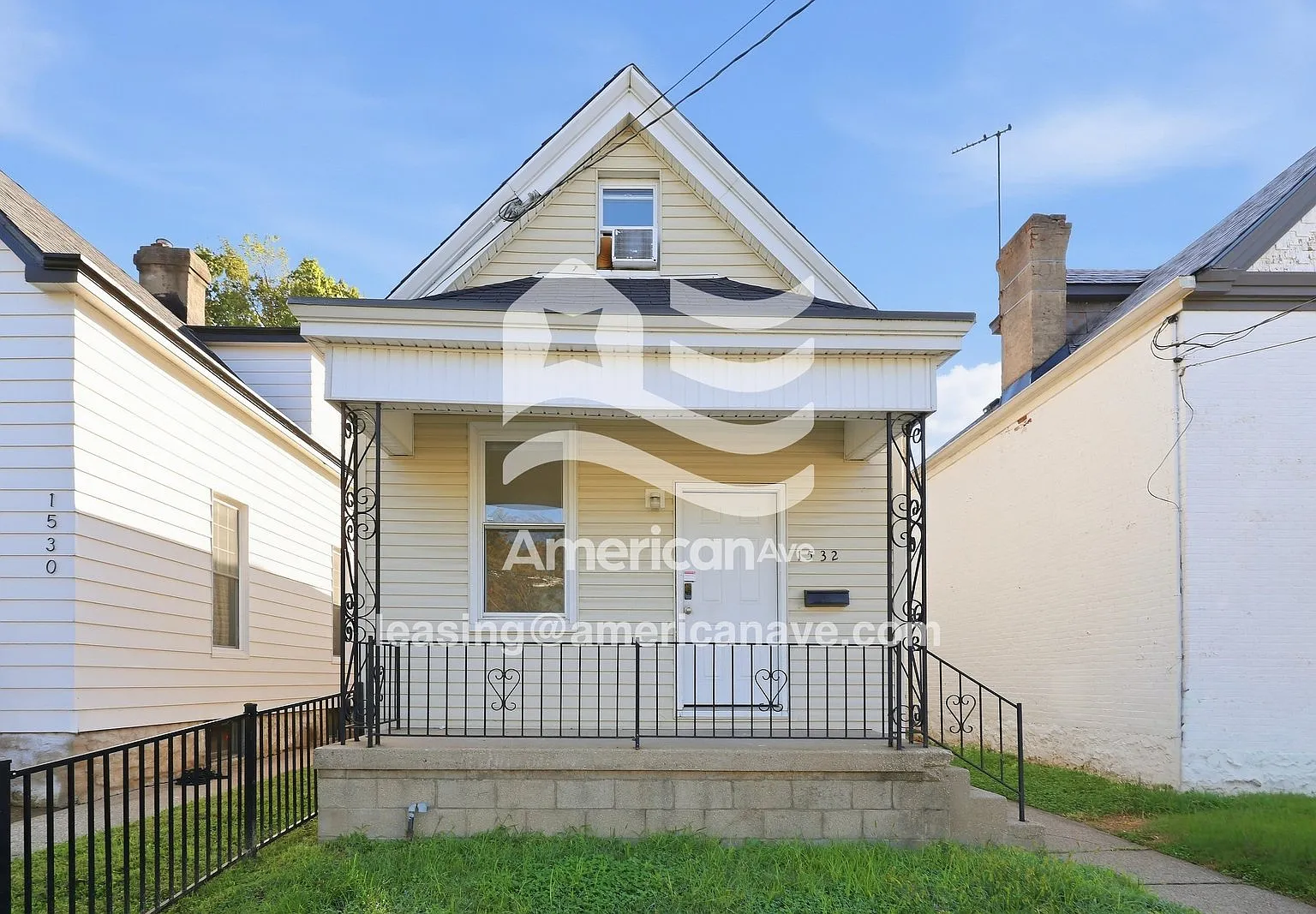 2 bed, 1.0 bath, 1324 sqft, $1,175 — Photo 1