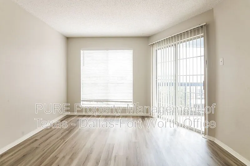 1 bed, 1.0 bath, 484 sqft, $825 — Photo 3