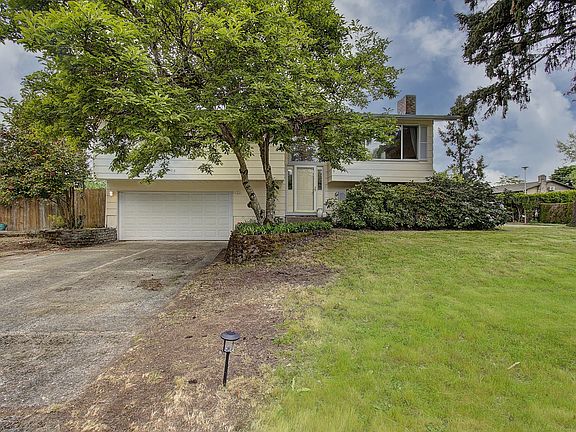 2nd image of 10508 NE 41st St