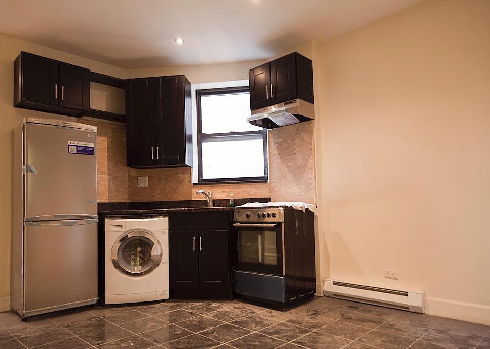 2nd image of 306 W 114th St APT 5D
