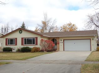 1728 Greenview Rd, Worthington, MN 56187