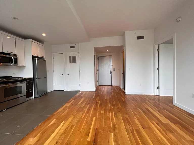 123 Parkside Ave #6Q — Photo 7