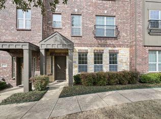 3934 Amberwood Dr, Addison, TX 75001