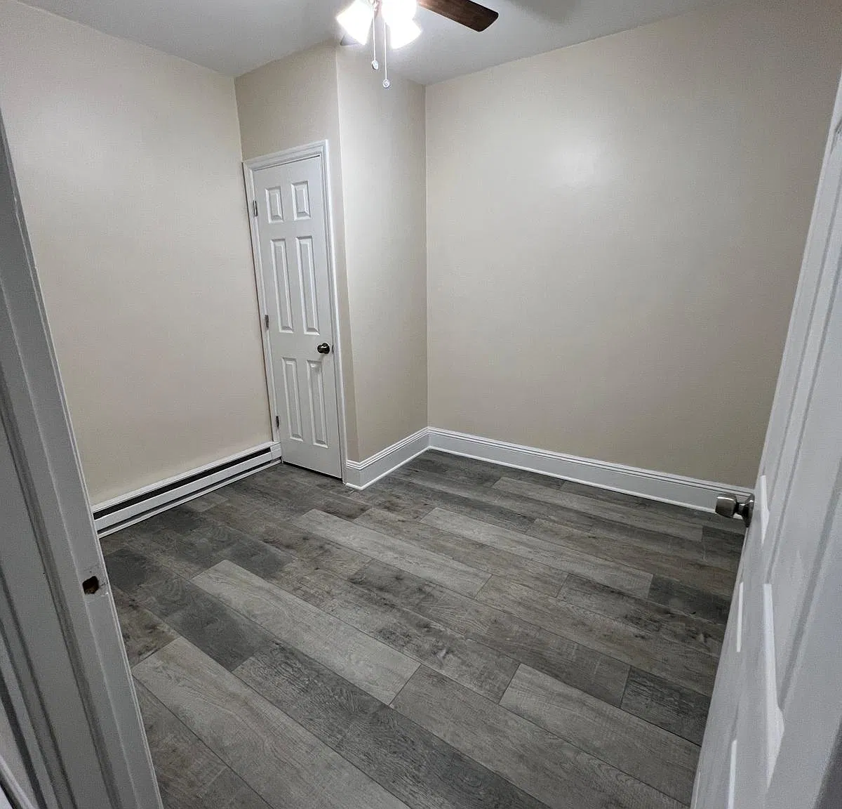 3 bed, $2,400 — Photo 2