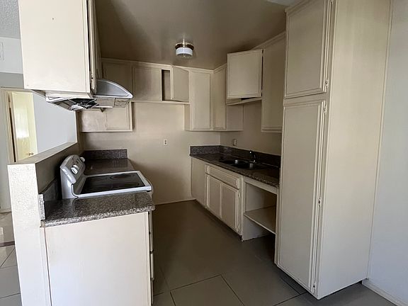4th image of 214 N Lincoln Ave #B