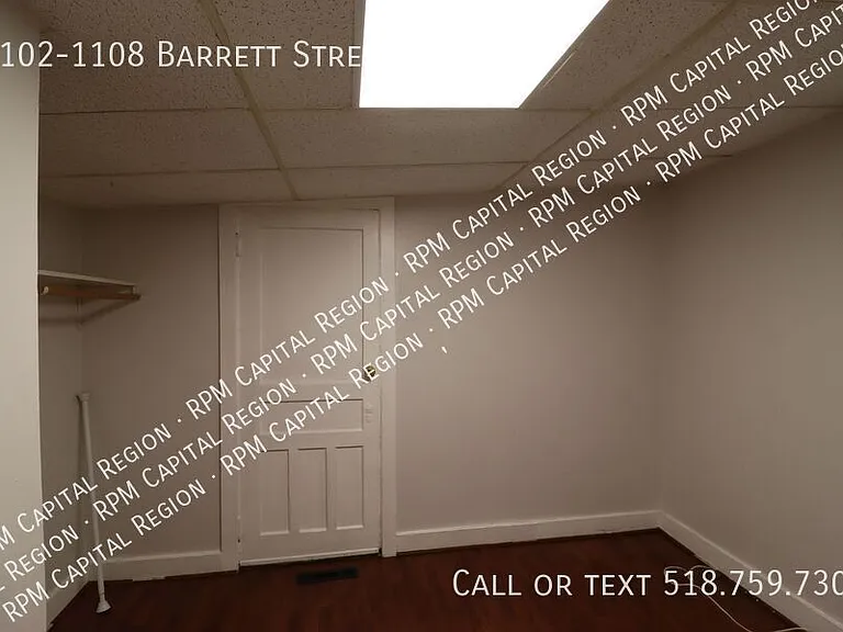 1102-1108 Barrett St #8 — Photo 4