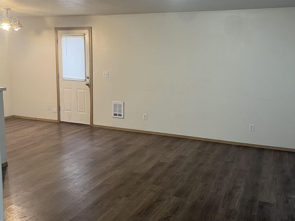 11833 SE Powell Blvd #A