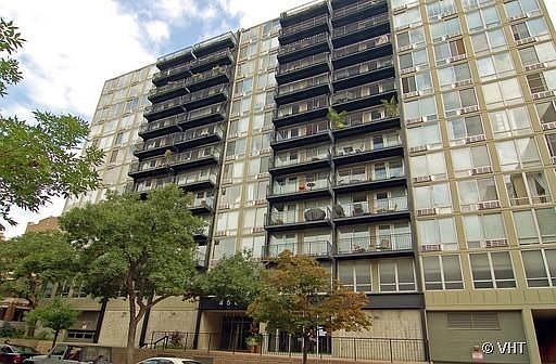 1st image of 450 W Briar Pl APT 10A
