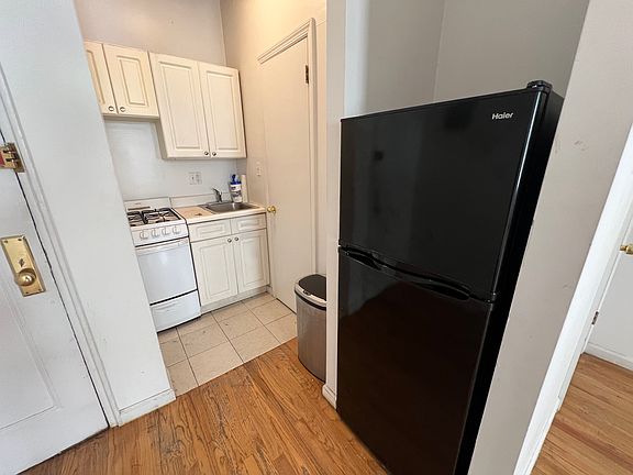 5th image of 1473 1st Ave APT 2C