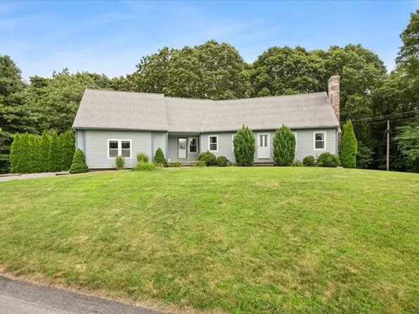 10 Brookridge Cir, Swansea, MA 02777