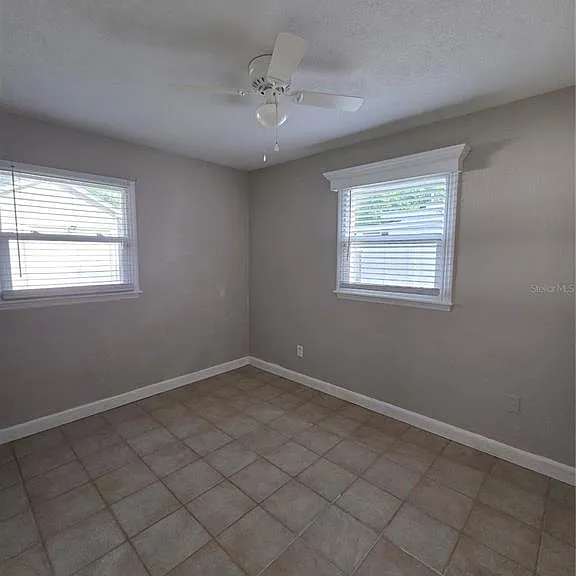 835 Golden Isle Dr — Photo 5