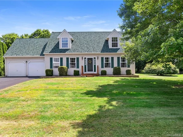 12 Canterbury Lane, Windsor, CT 06095
