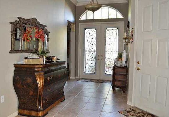 Home For Sale In Olympia