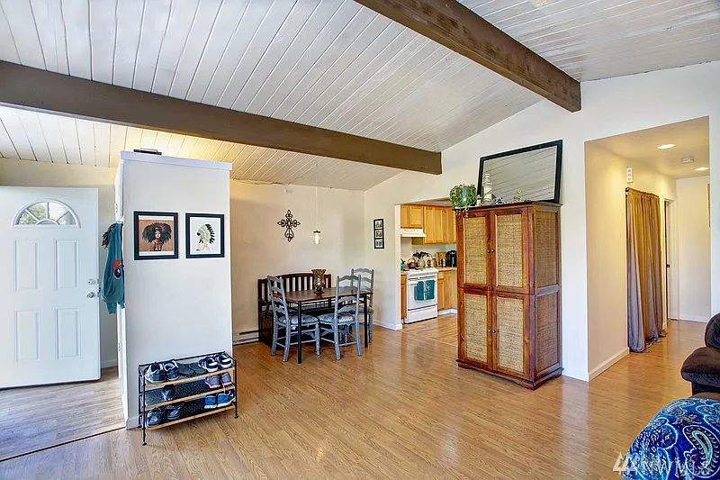 Beautiful wood flooring thru out. Vaulted ceilings,