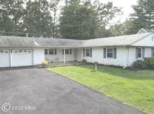 12905 Melville Ln, Fairfax, VA 22033