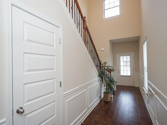 5th image of 254 Heatherwood Ln