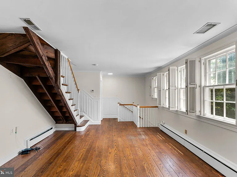 3341 Dent Pl NW — Photo 18
