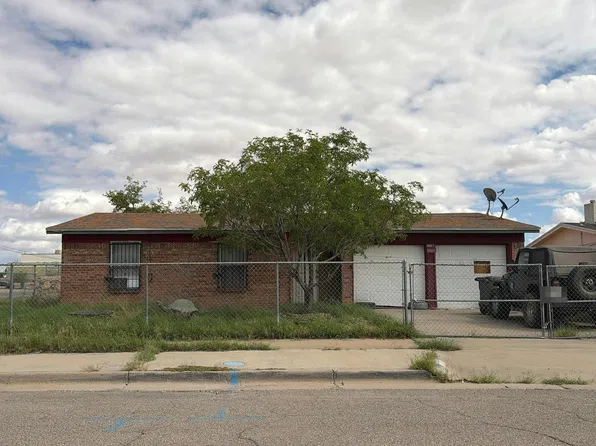 10840 Sunstone St, El Paso, TX 79924