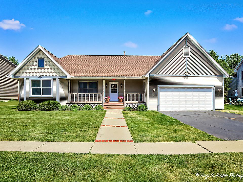 1st image of 230 Redwing Dr