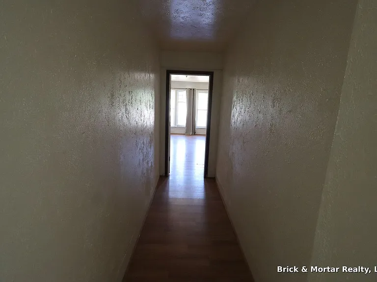 292 NE Alder St — Photo 15