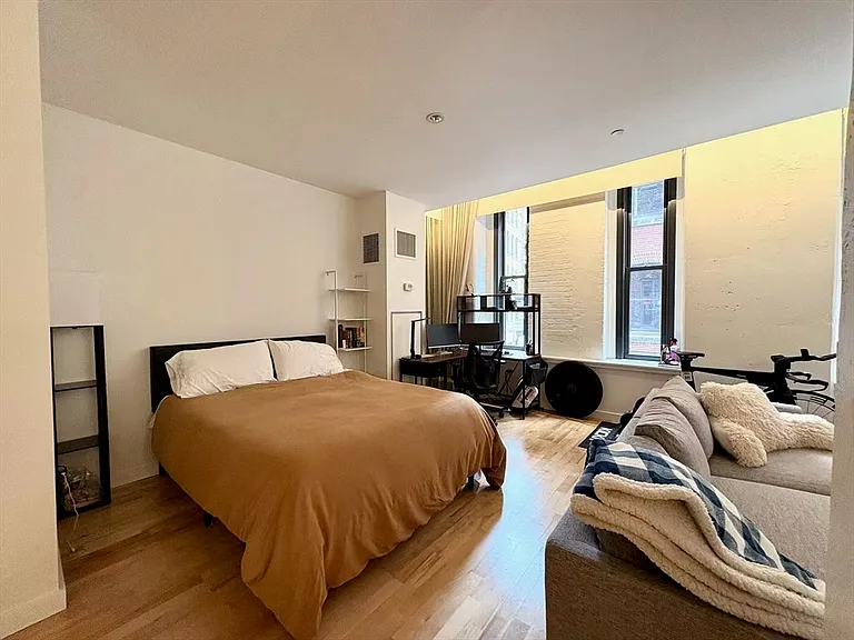 346 Congress St #210 — Photo 3