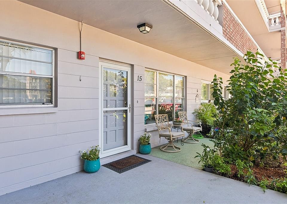 1st image of 2461 RHODESIAN DRIVE #15