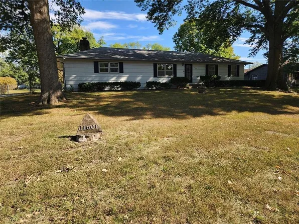 11601 Orchard Rd, Kansas City, MO 64134