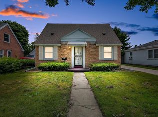 2329 Gilson St, Racine, WI 53403