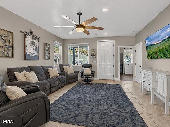 5th image of 2753 W Windtree Dr