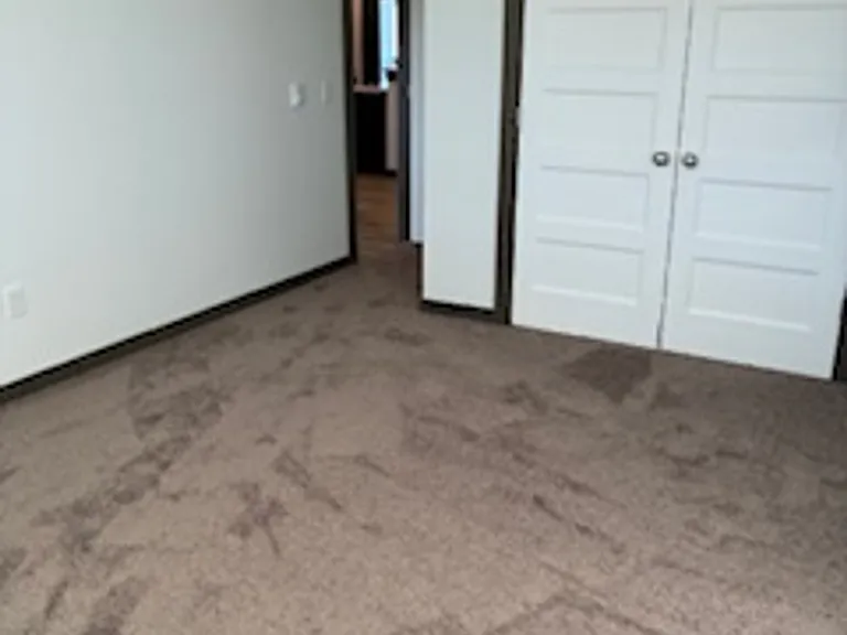 1200 Abigail Ln — Photo 13