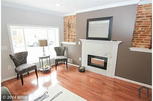 1718 Light St Photo 1