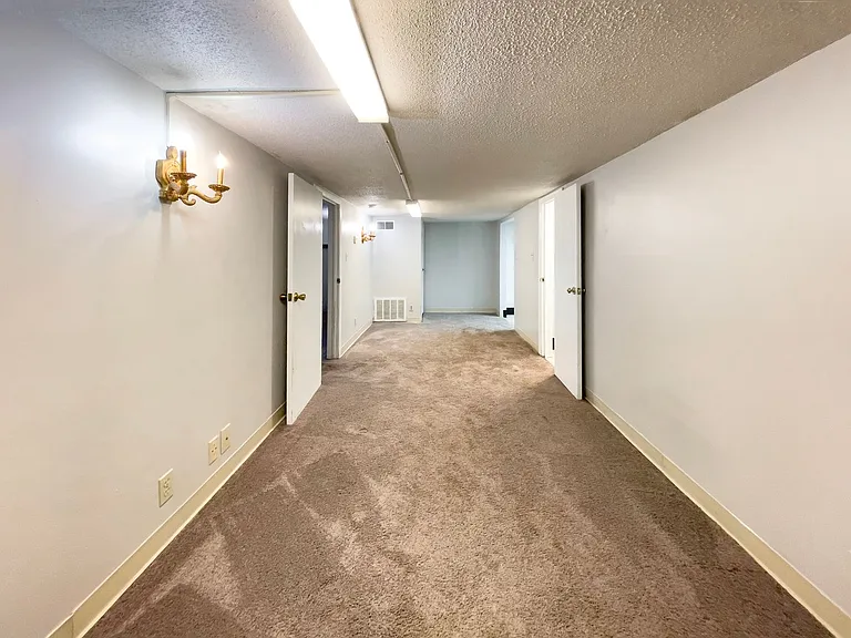 106 N McKinley Ave — Photo 23