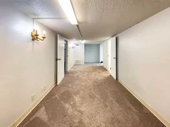 106 N McKinley Ave