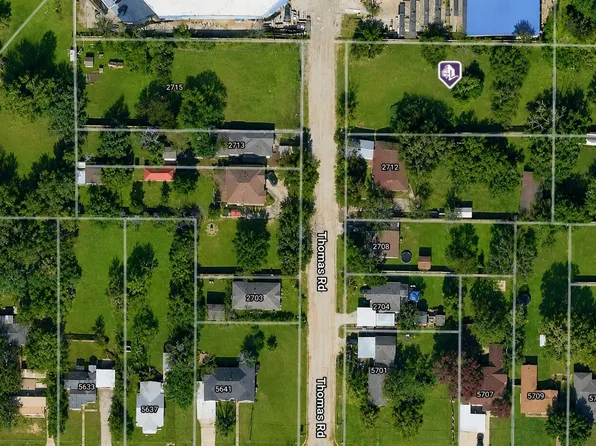 2716 Thomas Rd, Haltom City, TX 76117