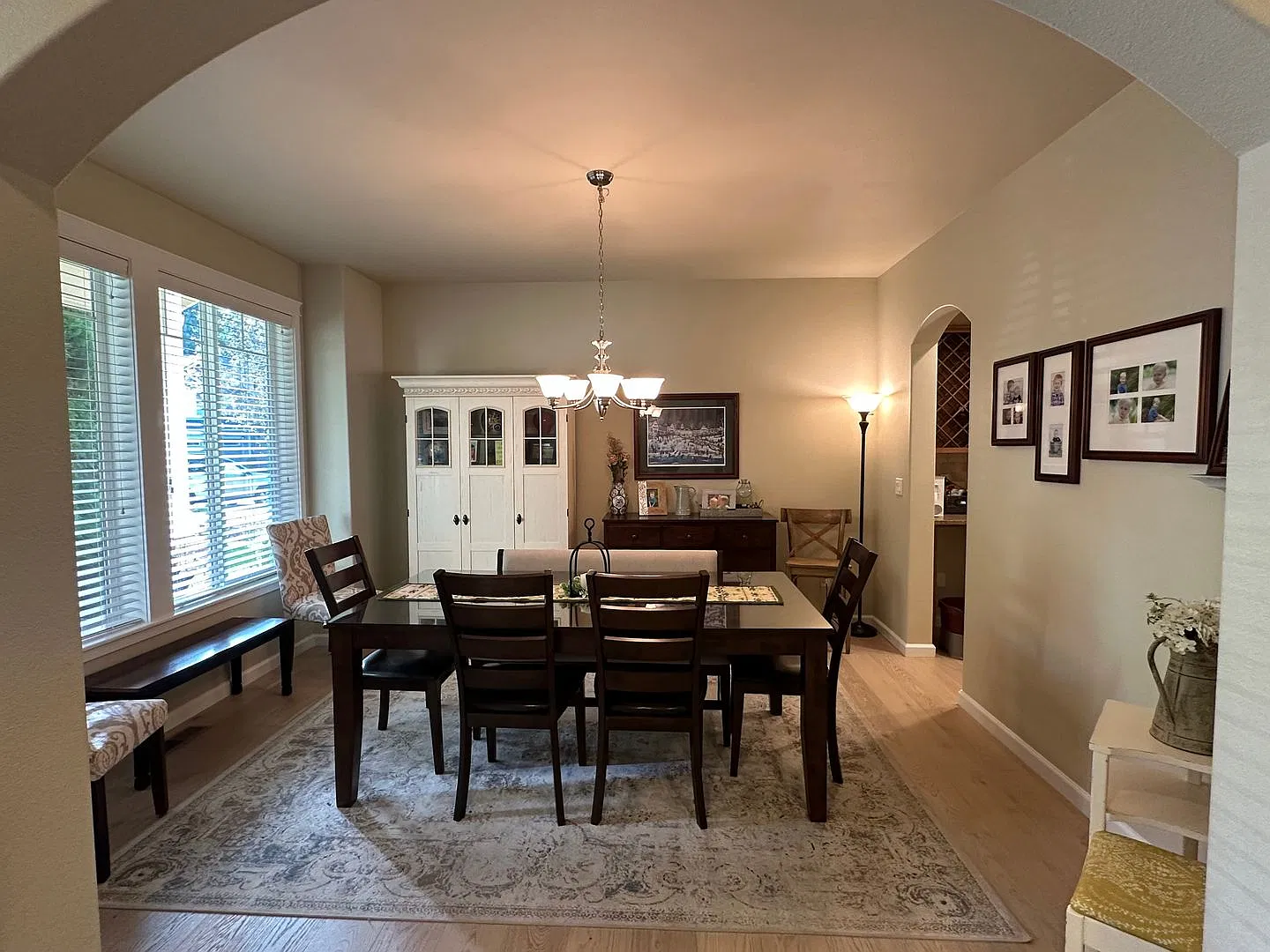 4278 Dudley Drive NE — Photo 2
