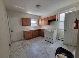 374 Chadwick Ave #2E, Newark, NJ 07112