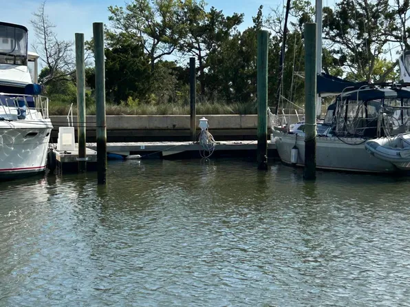 6099 Indigo Plantation Drive #C-9, Southport, NC 28461