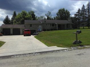 154 Dinner Bell Ohiopyle Rd, Farmington, PA 15437