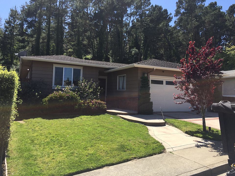 1st image of 2621 Oakmont Dr