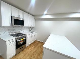 58-35 69th Ave #1R, Ridgewood, NY 11385