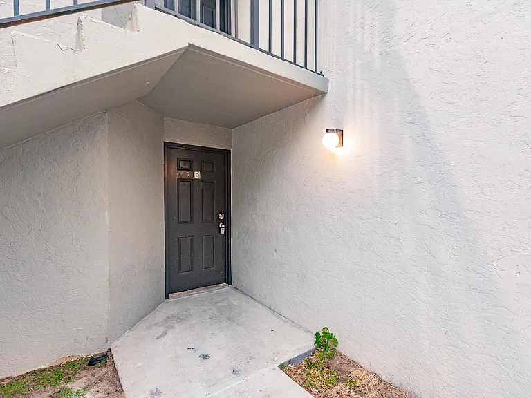 959 Lake Terry Dr #B — Photo 16