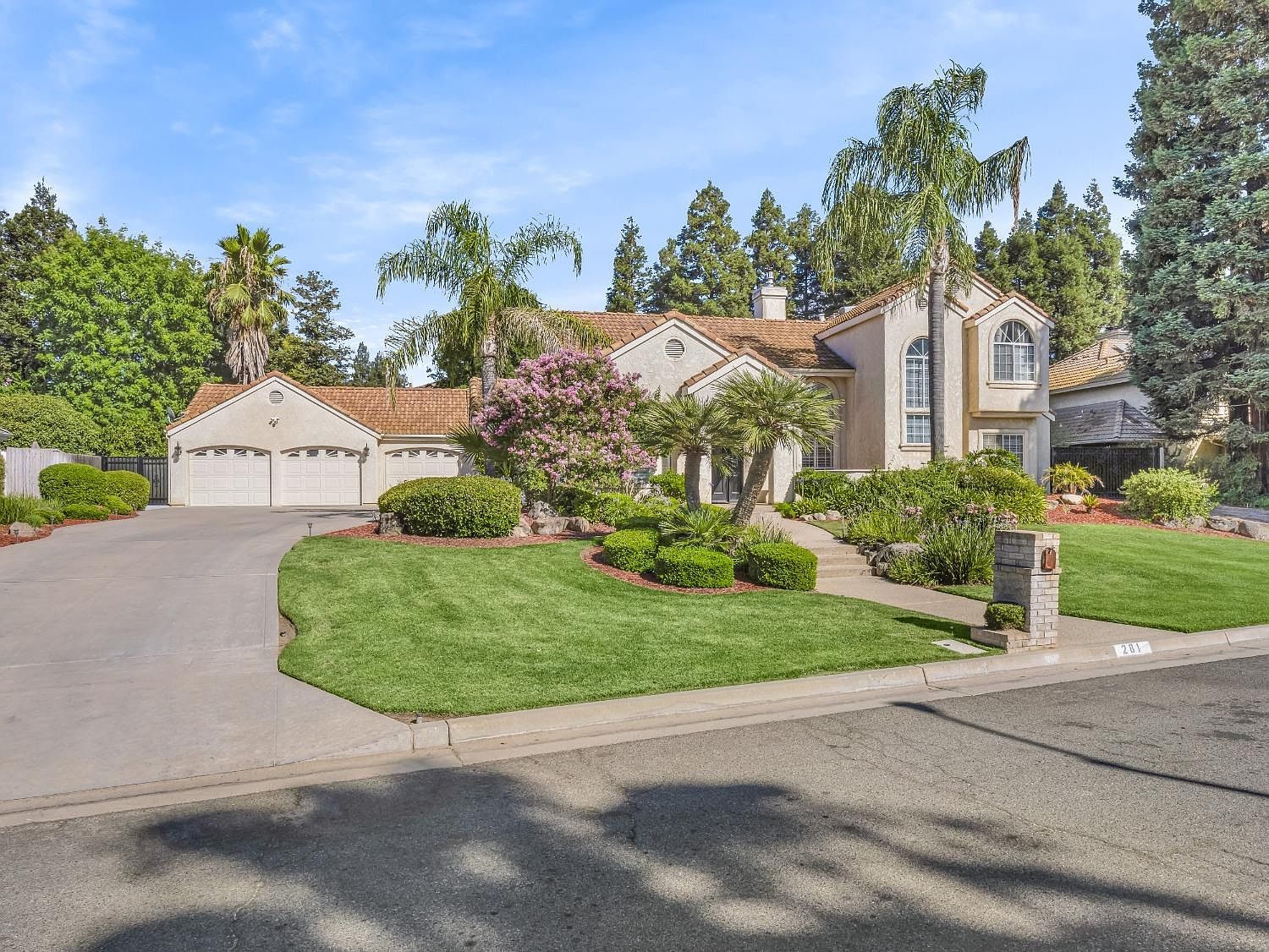 281 W Bluff Ave, Fresno, CA 93711 Zillow