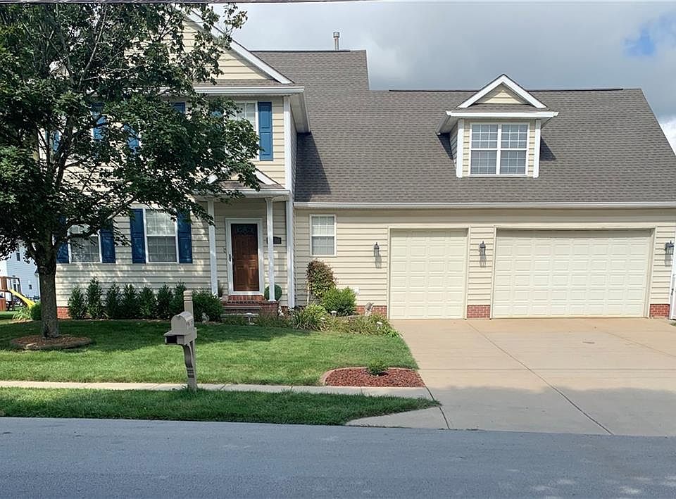 1st image of 556 N County Road 1050 E