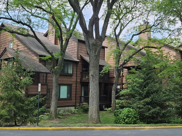 46 Marina Ky, Secaucus, NJ 07094