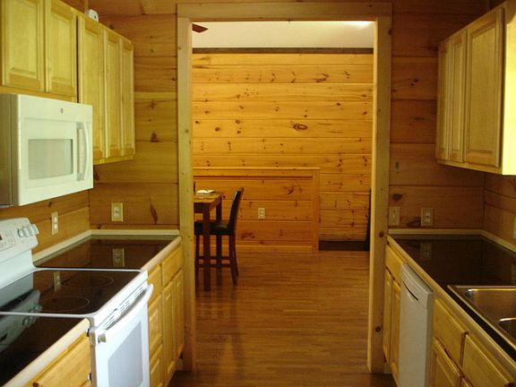 5th image of 173 Pine Loop Dr