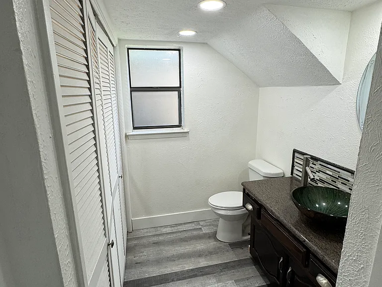 504 E Beltline Rd #A — Photo 9