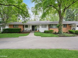 3033 Country Ln, Wilmette, IL 60091