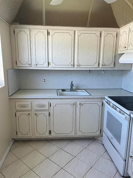 1st image of 236 Sheffield J #J